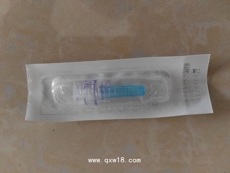 BD輸液接頭  分隔膜無針密閉式輸液接頭 385100