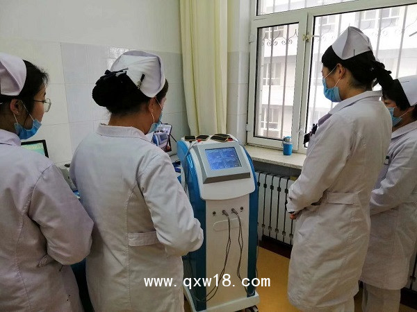 中頻治療儀 新一代電腦中頻全觸摸屏控制設(shè)備 電極貼片設(shè)備