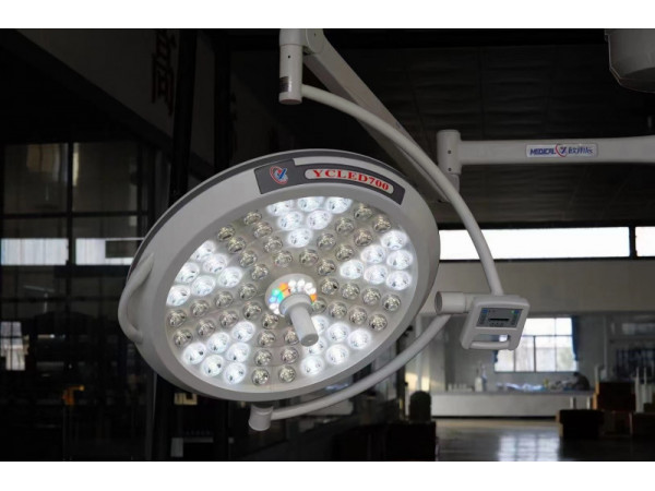 欣雨辰醫(yī)療 手術(shù)燈LED無影燈 實用性手術(shù)無影燈 美容燈