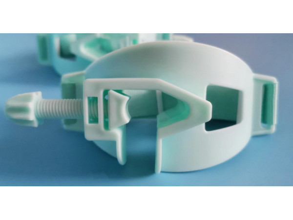 立適寧?氣管插管固定器