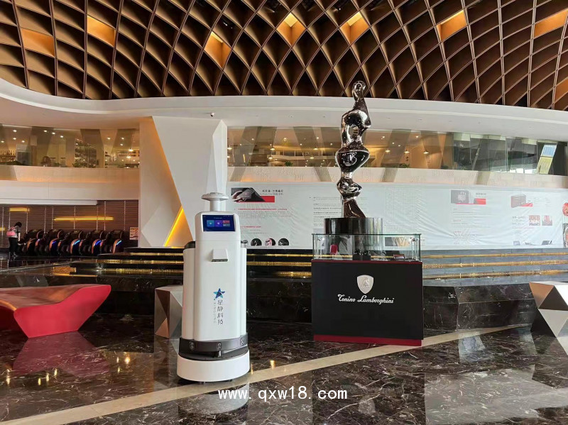 消毒機(jī)器人